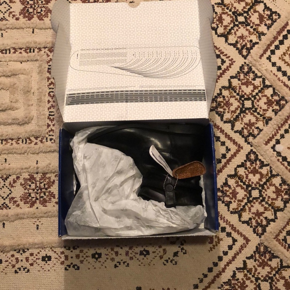 Birkenstock Sarnia black leather